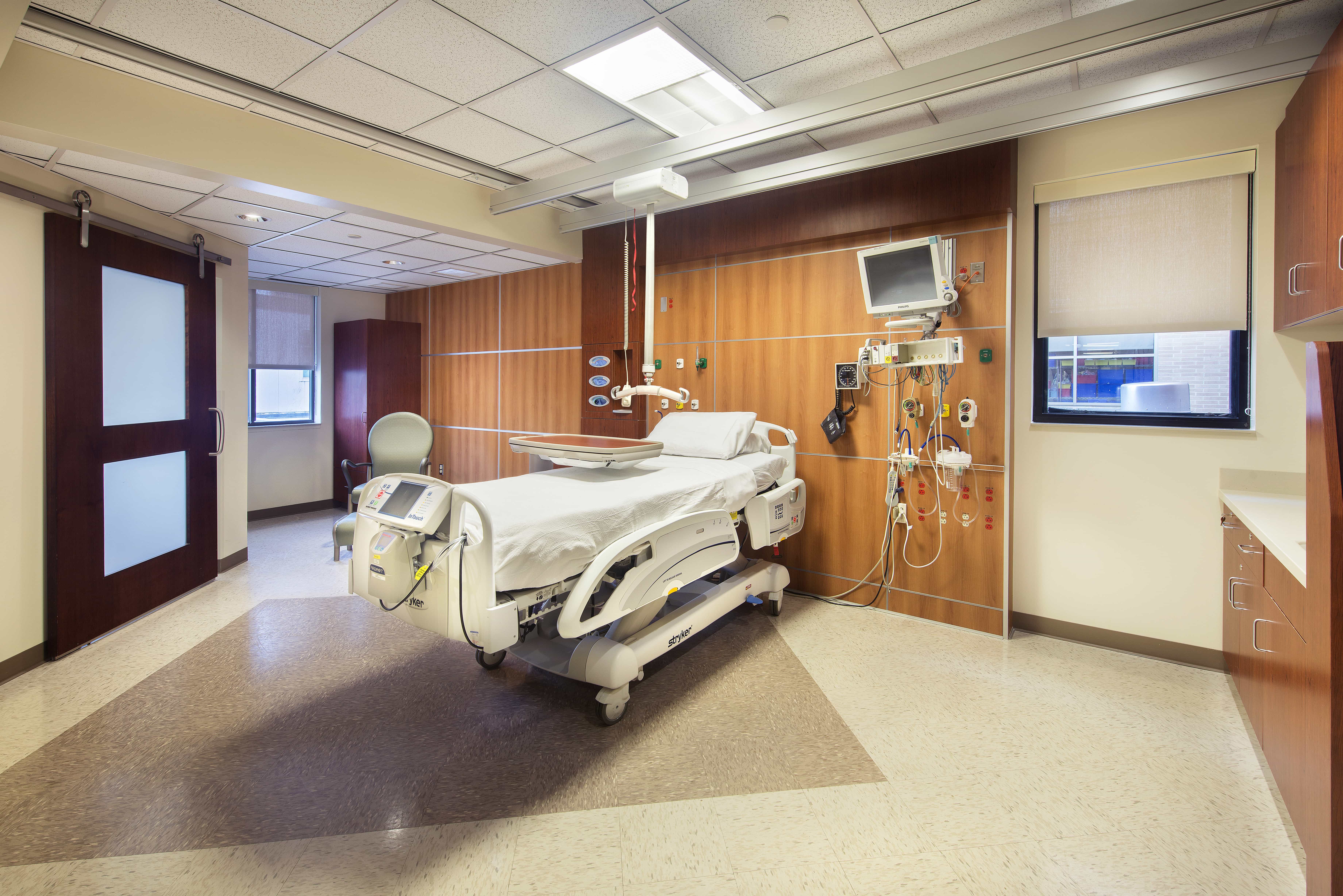 CHA_ICU Patient Room_Hoyer