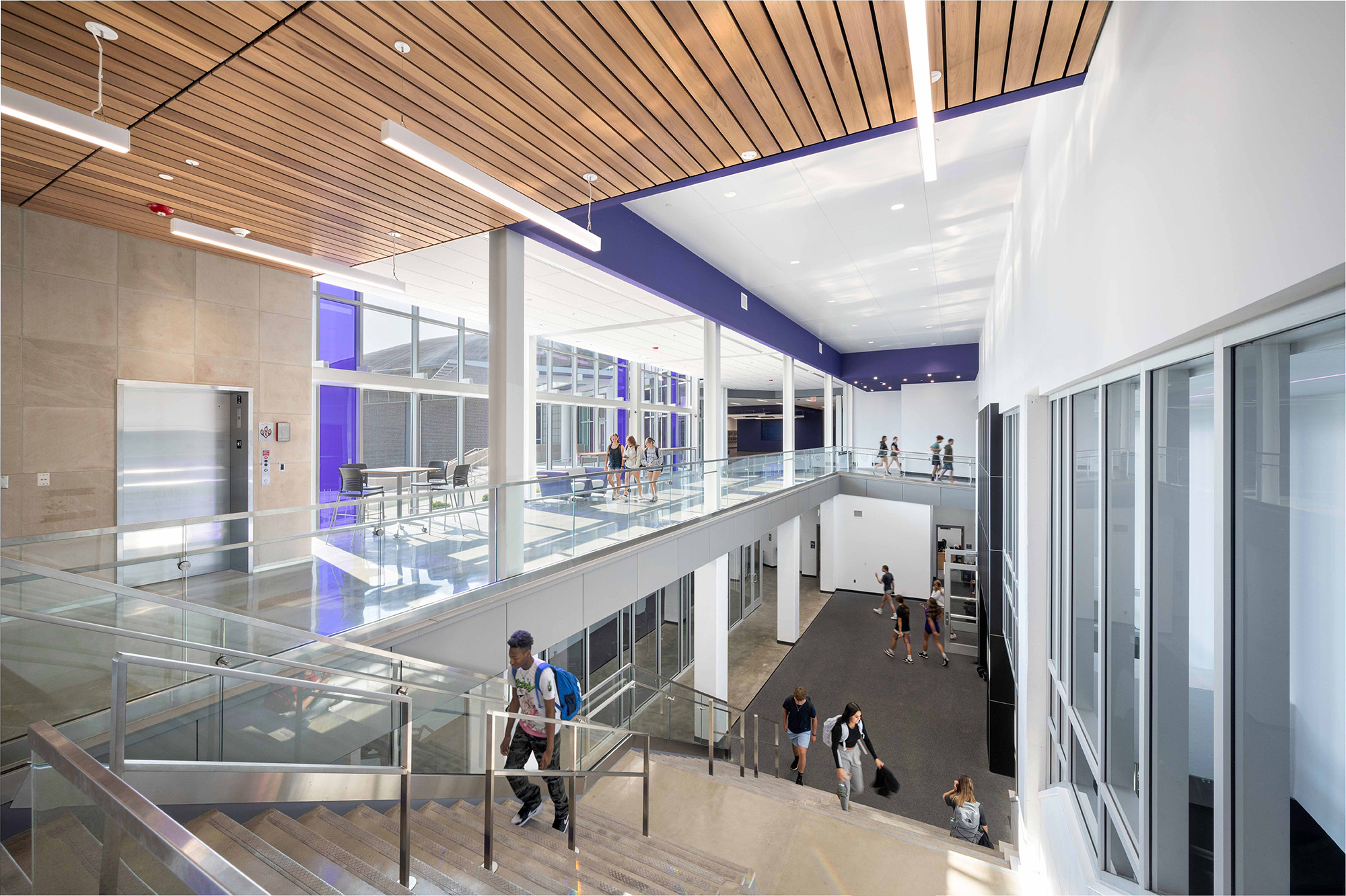 Greencastle HS 24 krM 8 Stairs Down-web